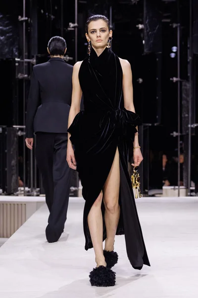 Look 52